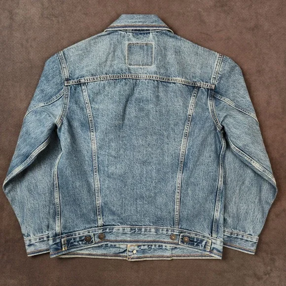 Levis Relaxed Fit Denim Trucker‎ Jacket Mens Small Light Wash Blue Jean - Picture 3 of 16